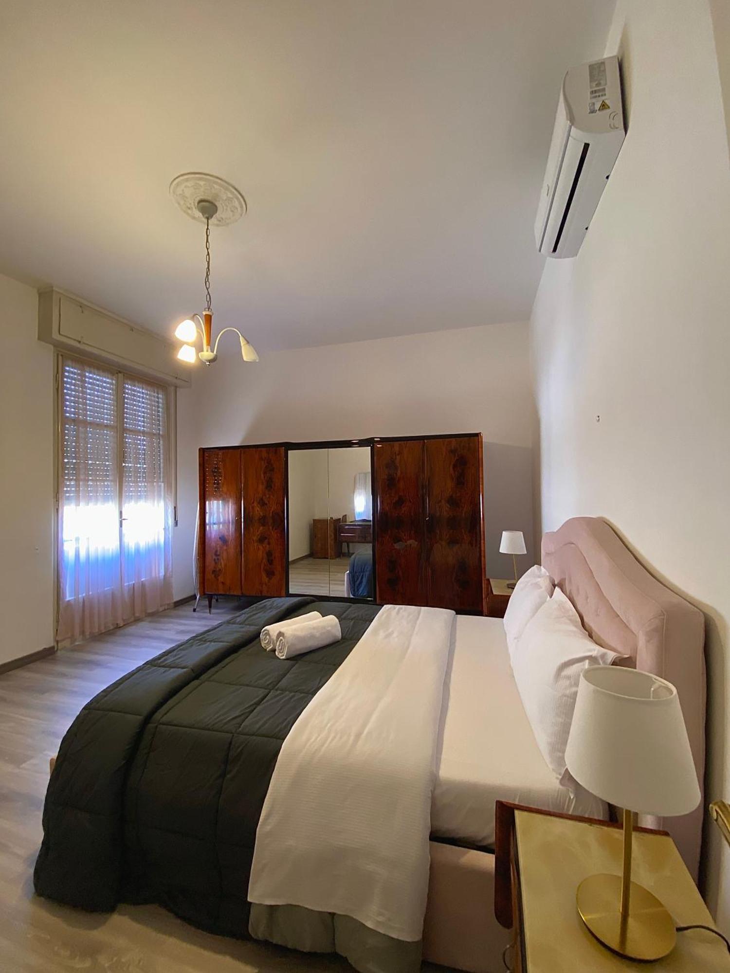 Casa Sara Como Lake Parcheggio Interno Privato Cernobbio Luaran gambar