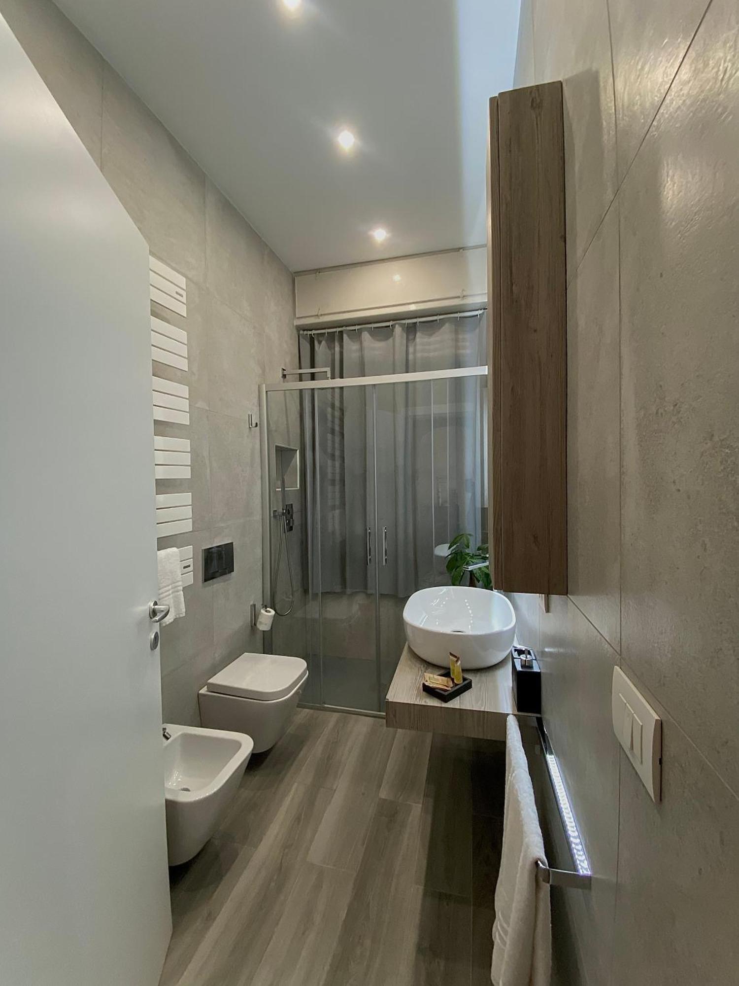 Casa Sara Como Lake Parcheggio Interno Privato Cernobbio Luaran gambar